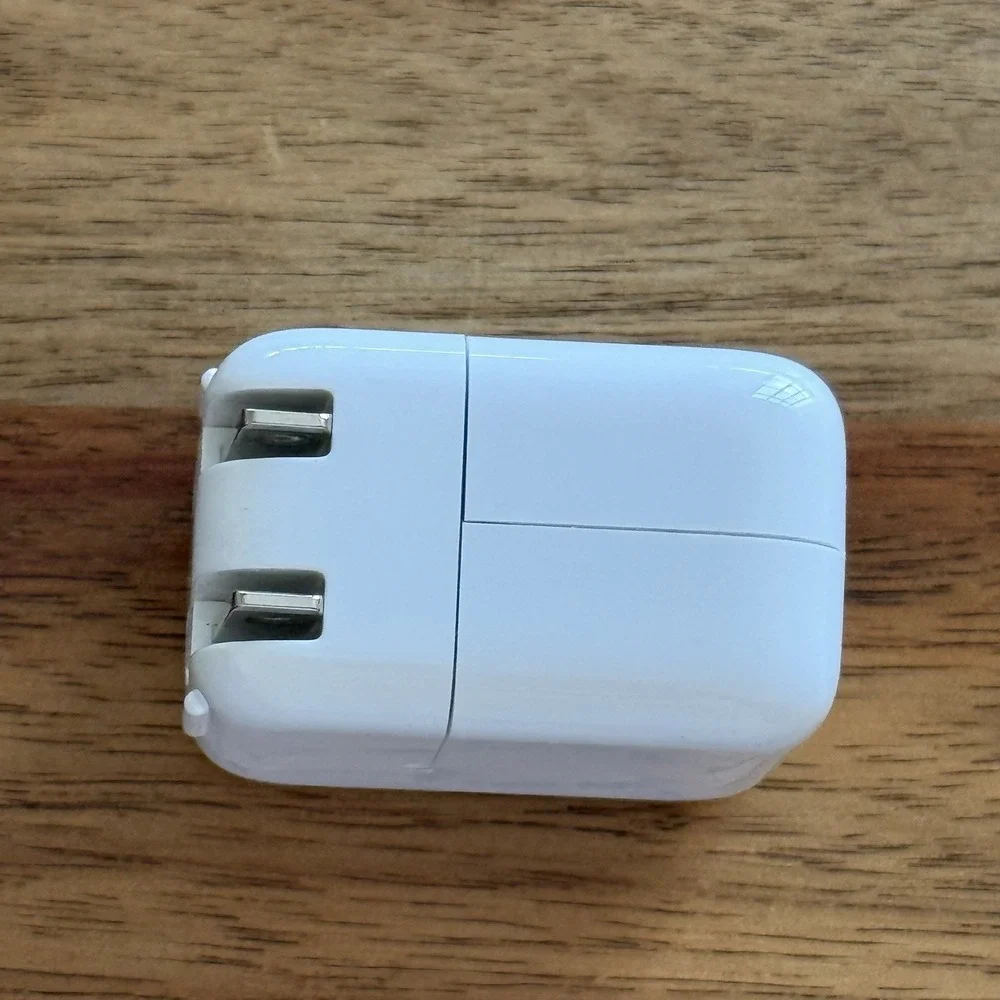OEM Genuine Apple 12W 2.4A Power Adapter USB Charger For iPhone iPad iPod A1401